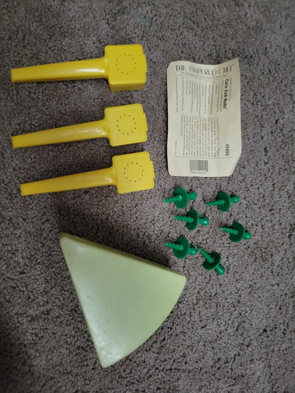 Set 3 Vintage Tupperware #1465 Yellow Corn Cob Butter Spreader & Pampered Spikes